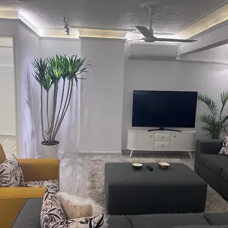 Classy And Cozy Apartment